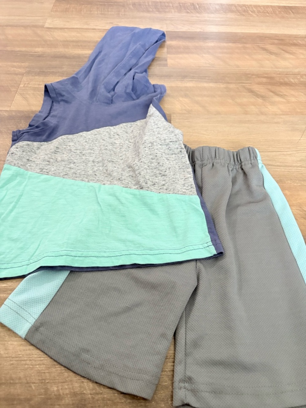 okie dokie Grey Shorts with Mint and Blue Colorblock Top